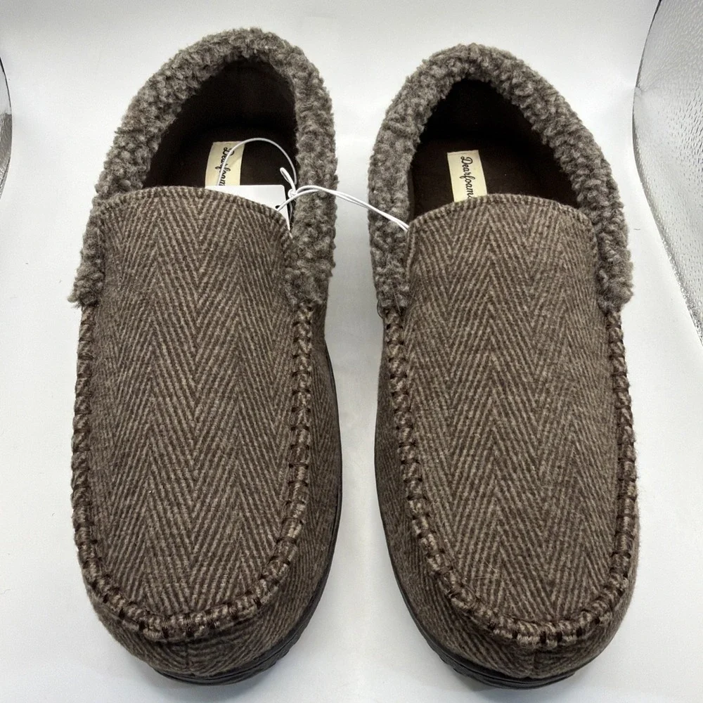 DearFoams Men's Brown Slippers Memory Foam Size 9-10 Medium Indoor Outdoor New